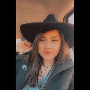 Meet your Posher, Aurora